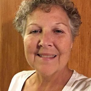 Meet your Posher, Dee